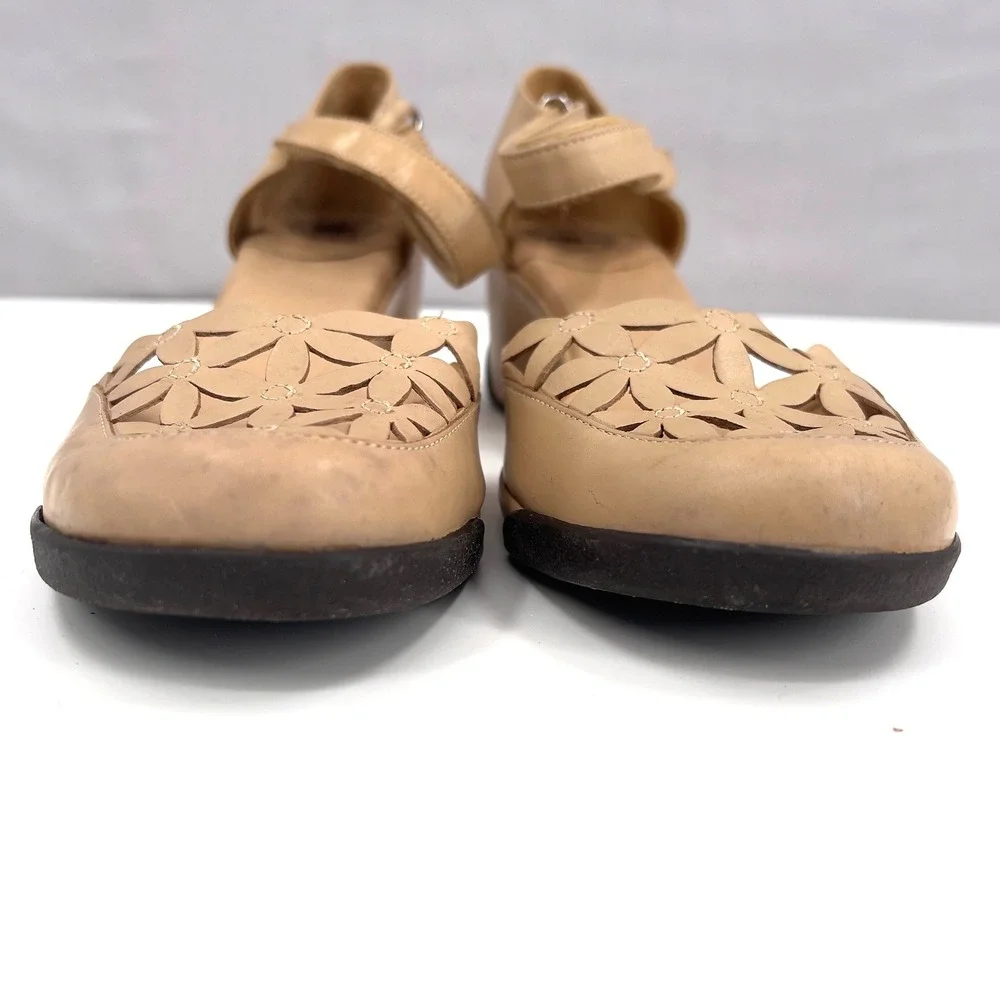 Nurture Women's Leather Ankle Strap Shoes Tan Floral Laser Cut Wedge 9M - Picture 6 of 10